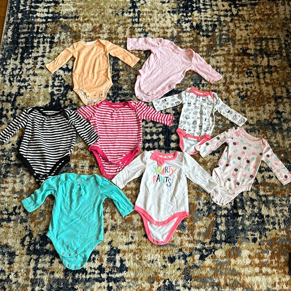 Long sleeve 0-3 onesies